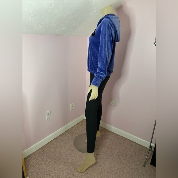 FILA Velour Crop 1/4 Zip Hoodie - Picture 6 of 16